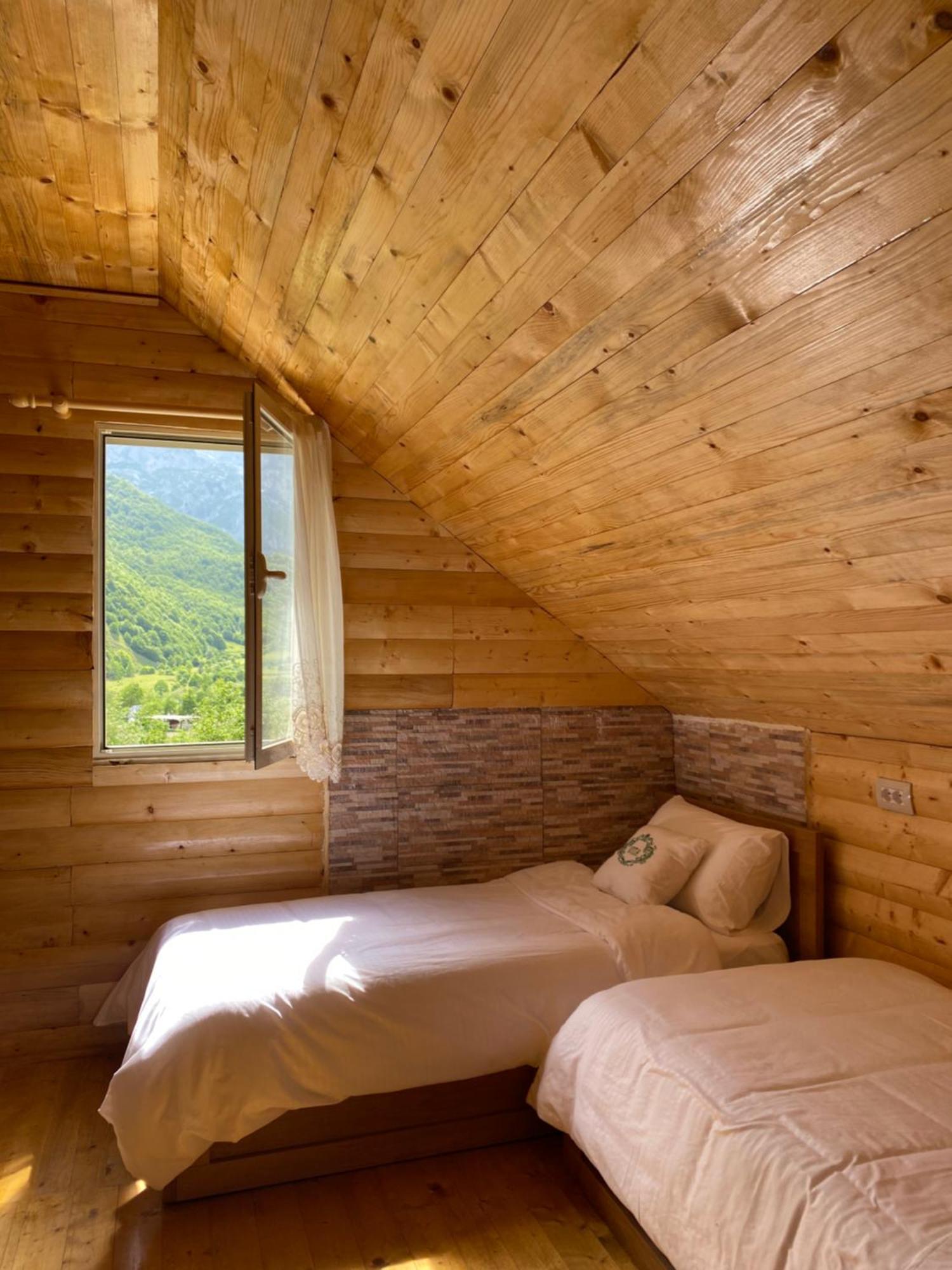 Vita Guesthouse Bajram Curri Экстерьер фото